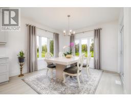 41 GILMER CRESCENT - 12