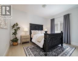 41 GILMER CRESCENT - 22