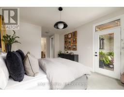 41 GILMER CRESCENT - 34