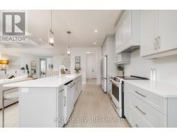 41 GILMER CRESCENT - 7