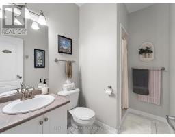 23 STORNOWAY CRESCENT - 12