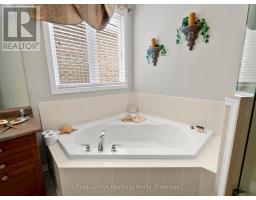 23 STORNOWAY CRESCENT - 34