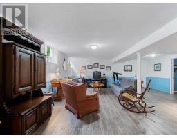 23 STORNOWAY CRESCENT - 40