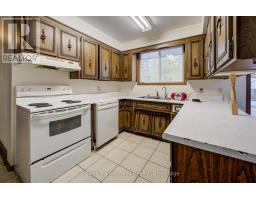 47 ACADEMY CRESCENT - 12