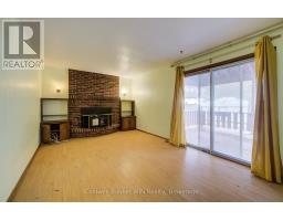 47 ACADEMY CRESCENT - 16