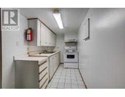 47 ACADEMY CRESCENT - 31