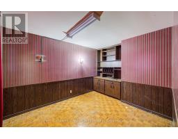 47 ACADEMY CRESCENT - 36