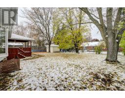 47 ACADEMY CRESCENT - 37