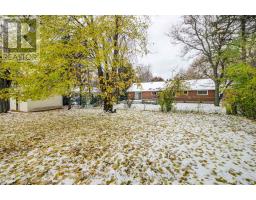 47 ACADEMY CRESCENT - 38