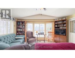 909 - 316489 31ST LINE - 6