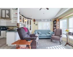 909 - 316489 31ST LINE - 7