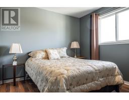 86 PARKHAVEN CRESCENT - 29