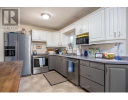 302 ROSS AVENUE - 12