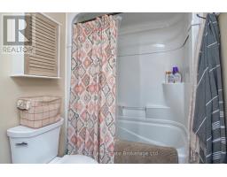 302 ROSS AVENUE - 24