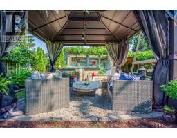 302 ROSS AVENUE - 36