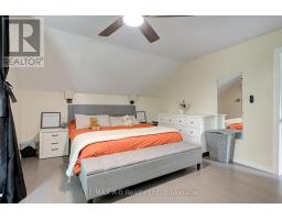 195936 19TH LINE - 23