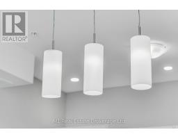 3001 - 60 CHARLES STREET W - 17