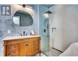 275 VICTORIA AVENUE N - 19