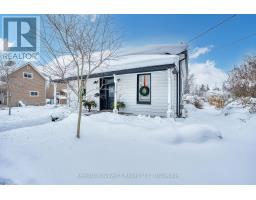 275 VICTORIA AVENUE N - 4