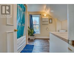 252 ROMEO STREET S - 21