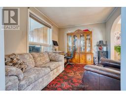 252 ROMEO STREET S - 7