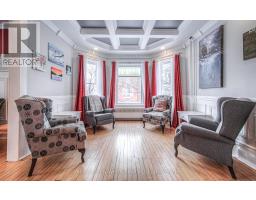 333 BARBER AVENUE N - 10