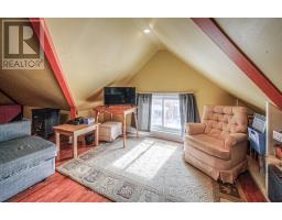 333 BARBER AVENUE N - 34