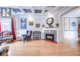 333 BARBER AVENUE N - 8