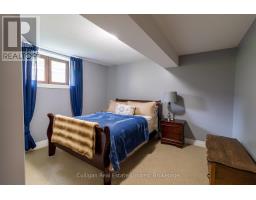 47 - 181 SKYLINE AVENUE - 18