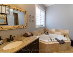 47 - 181 SKYLINE AVENUE - 7