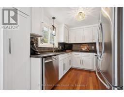 53 ROCHELLE DRIVE - 13