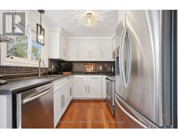 53 ROCHELLE DRIVE - 14