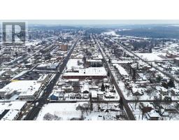 206 - 1009 QUEENSTON ROAD - 32