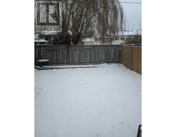 18 MODERWELL STREET - 10