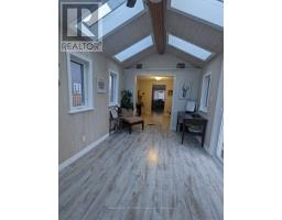 18 MODERWELL STREET - 16