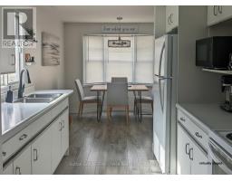 18 MODERWELL STREET - 4