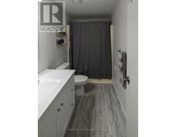 18 MODERWELL STREET - 9