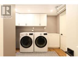 151 BEDFORD DRIVE - 41