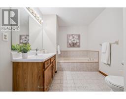 206 - 4 ALBERT STREET - 44