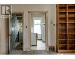 471 ALBERT STREET - 10