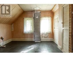 471 ALBERT STREET - 22