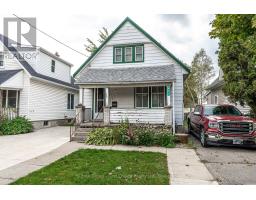 471 ALBERT STREET - 3