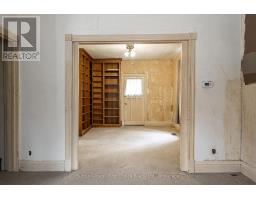 471 ALBERT STREET - 5