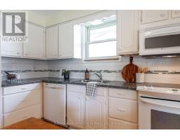 142 KENNER CRESCENT - 13