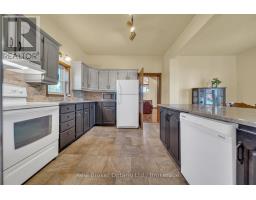 690 WALLACE AVENUE S - 11