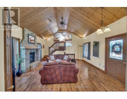 690 WALLACE AVENUE S - 22