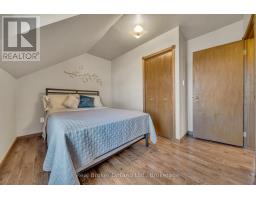 690 WALLACE AVENUE S - 29