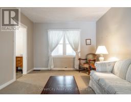 16 YOUNGS STREET - 6