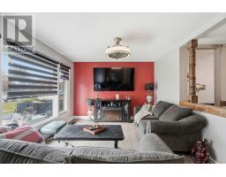 292 WELLINGTON STREET - 9