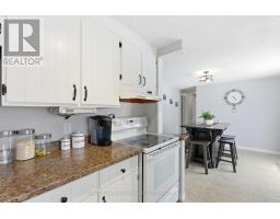 72 LORNE AVENUE - 16